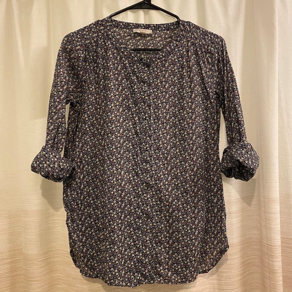 LOFT Floral Button Down Long Sleeve. XS.